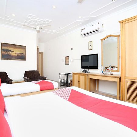 Hotel O Le Bon Ton Ludhiana Exterior foto